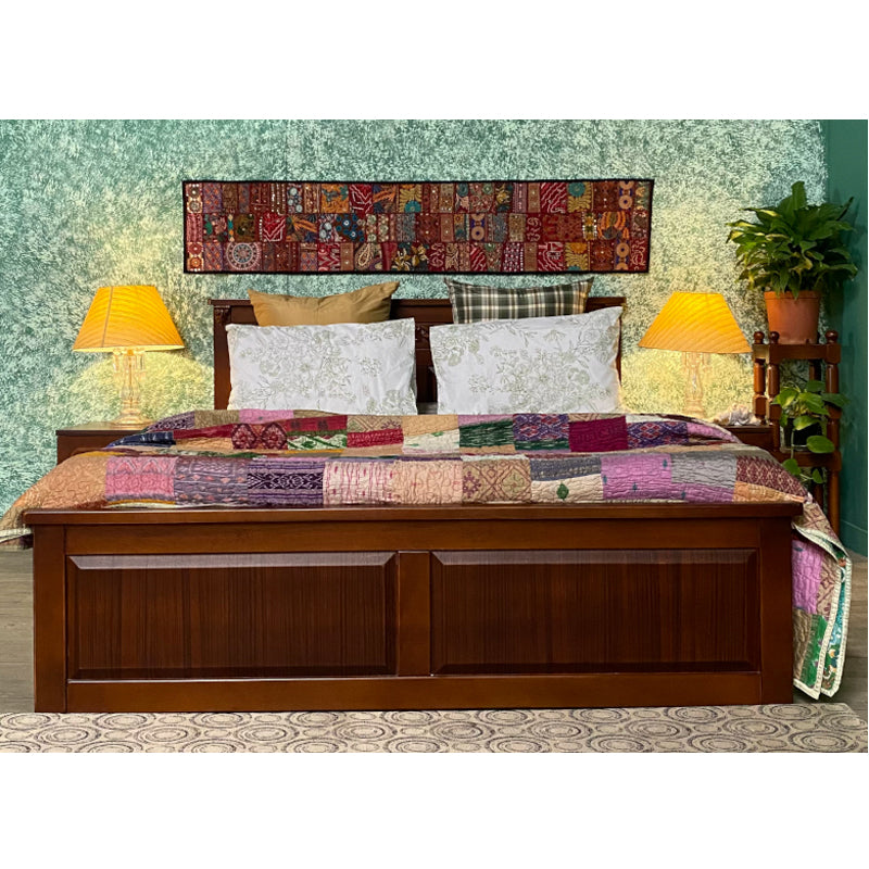 Ekbote king size bed with outlet storage